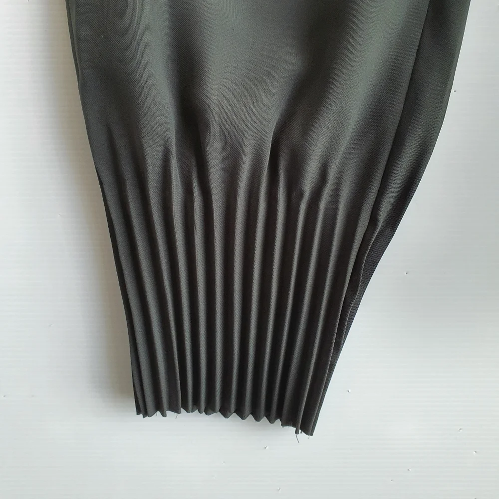 COS Women's Pleated Hem Khaki Green Pants with Pockets Size 12 - Picture 5 of 7